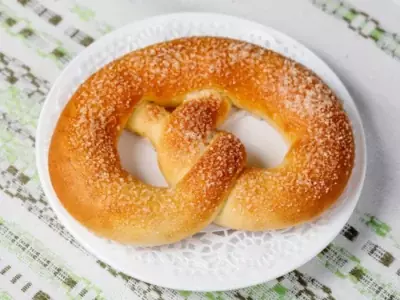 Крендель сахарный